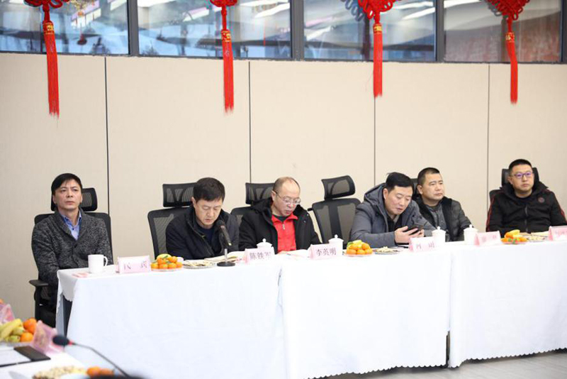 喜庆新春佳节 共话美好未来——汇赢国际举行迎新春座谈会(图4)