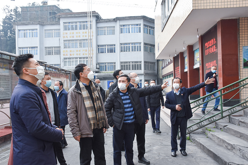 内江副市长邢伟平一行赴汇赢国际连界基地调研(图1)