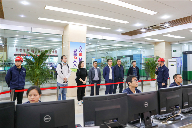 中铁大桥局集团到汇赢连界基地调研(图1)