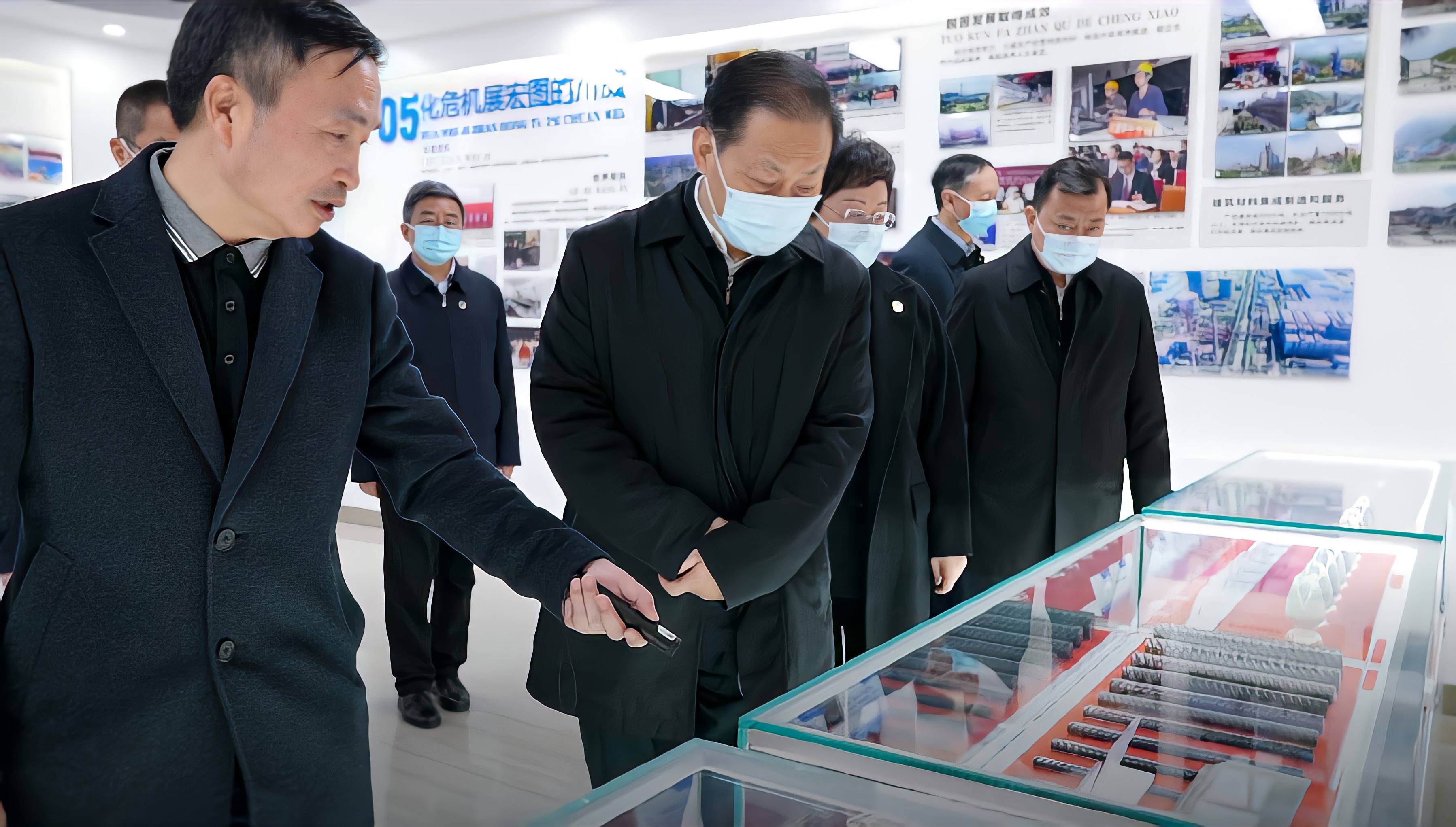 省委书记彭清华莅临汇赢视察调研(图3)
