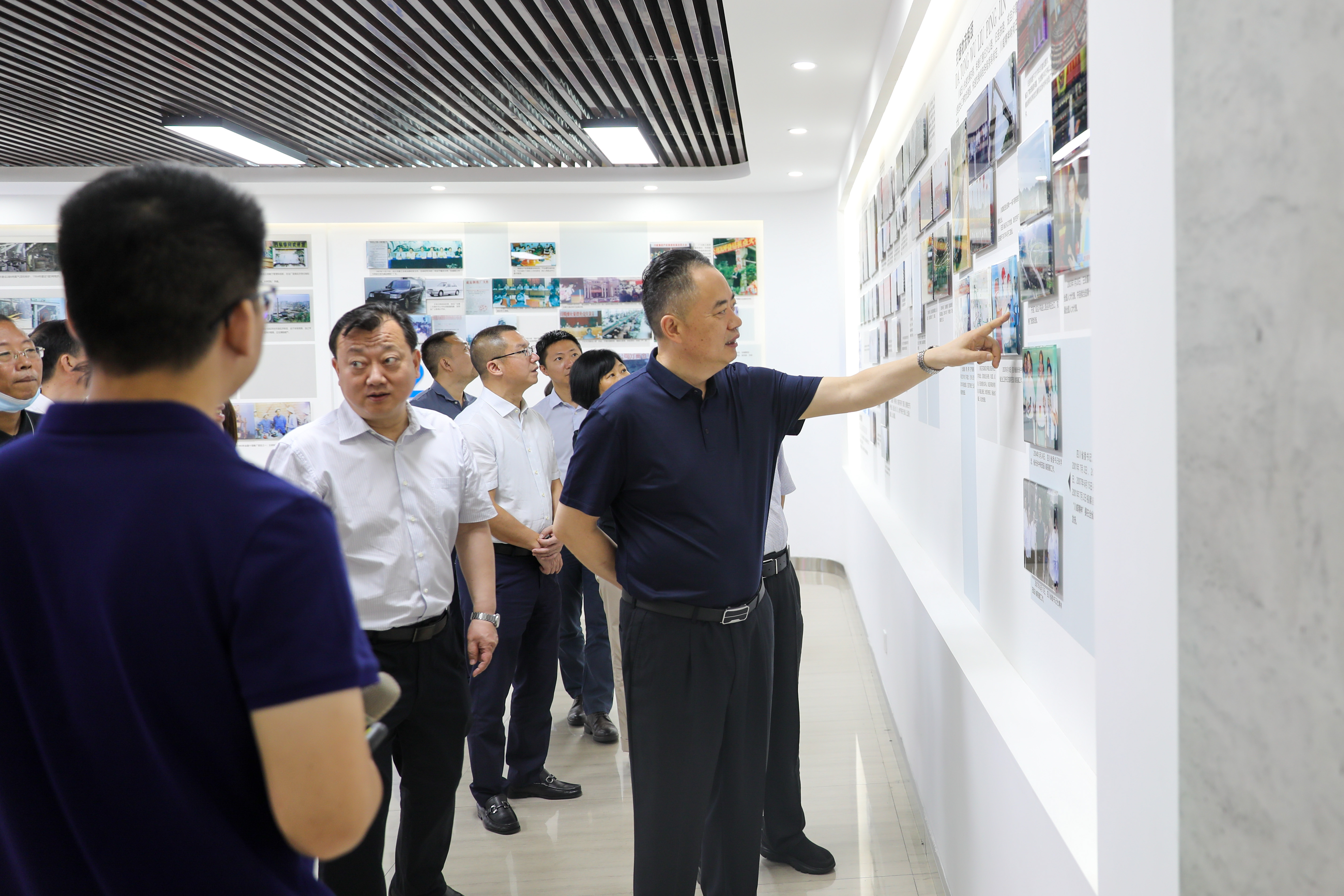 省人大常委会副主任宋朝华到汇赢连界基地 考察调研(图3)