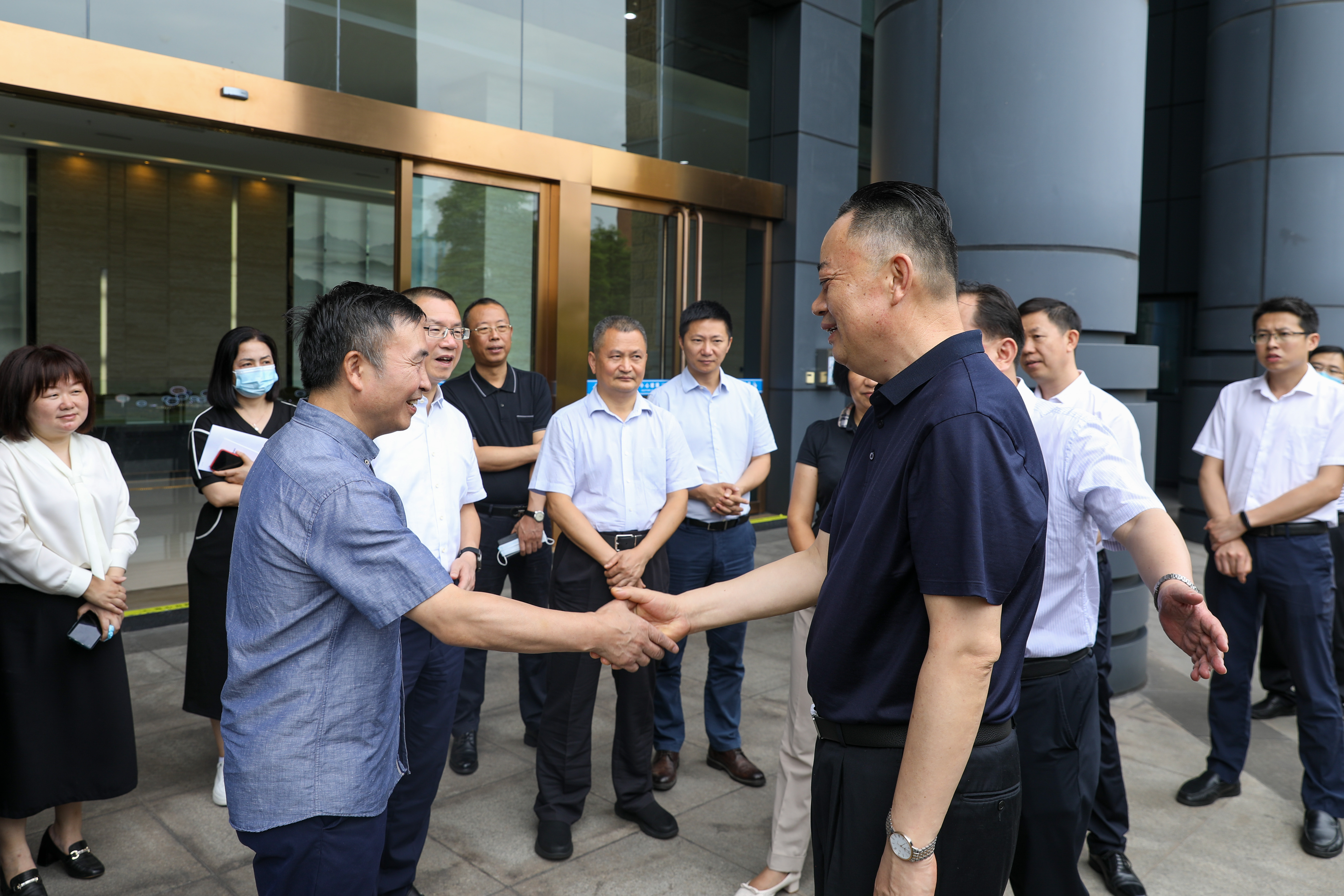省人大常委会副主任宋朝华到汇赢连界基地 考察调研(图5)