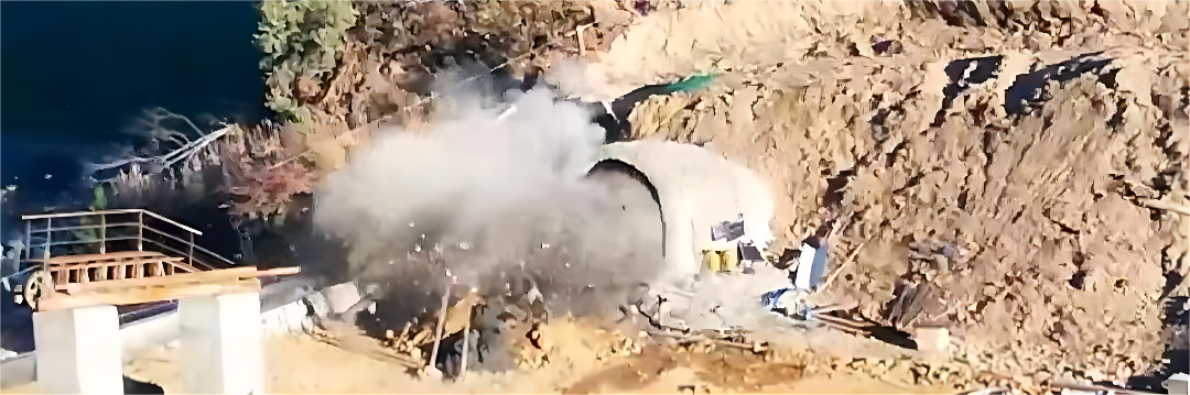 历尽千帆骄阳现 声彻山谷震云霄——矿业总公司盐源干塘煤矿一井扩能工程井巷工程正式启动(图2) 历尽千帆骄阳现 声彻山谷震云霄——矿业总公司盐源干塘煤矿一井扩能工程井巷工程正式启动(图2)