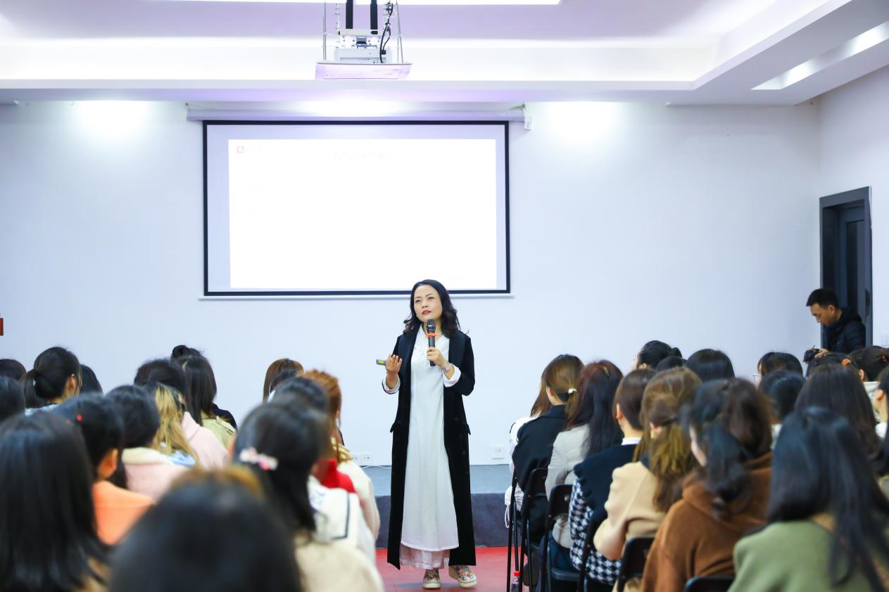 汇赢国际开展2023年庆“三八”国际妇女节系列活动(图9)