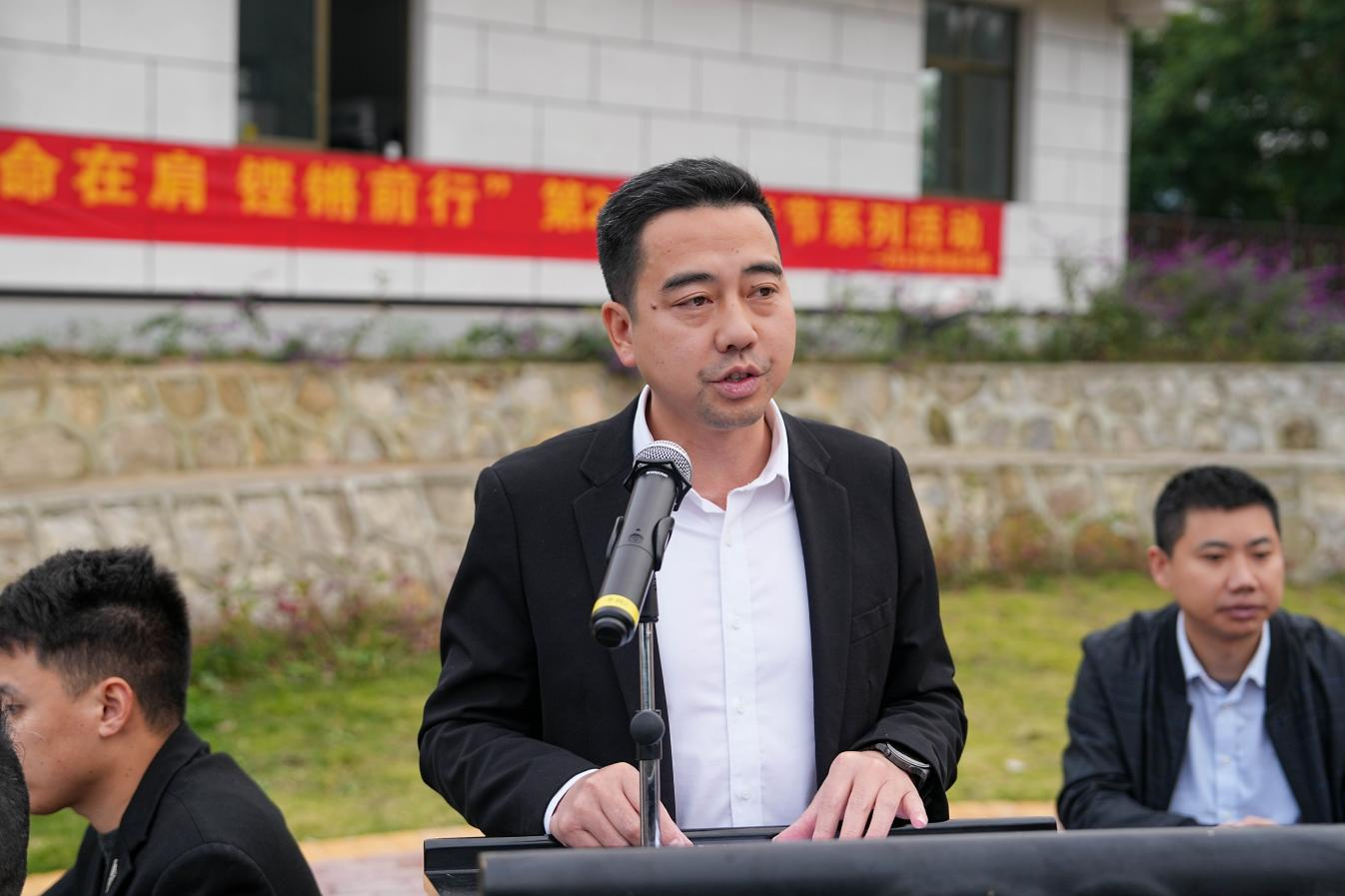 使命在肩 铿锵前行——钒钛科技召开庆祝第二十四个中国记者节暨新闻宣传总结表彰会(图4) 使命在肩 铿锵前行——钒钛科技召开庆祝第二十四个中国记者节暨新闻宣传总结表彰会(图4)