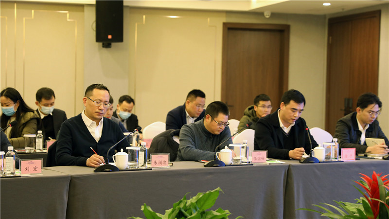成都兴城供应链集团到汇赢钒钛科技考察交流(图6)