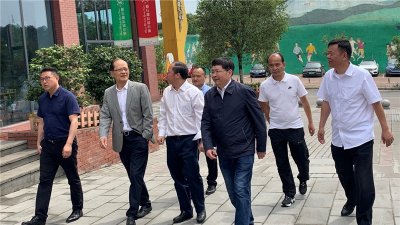 中国建筑金属结构协会会长郝际平一行考察汇赢装配式建筑
