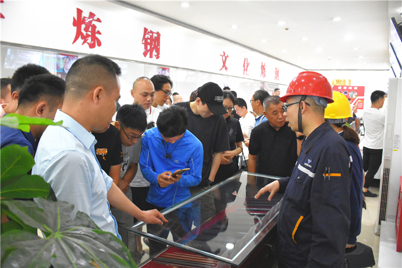 省钢材流通协会到汇赢参观交流(图1)